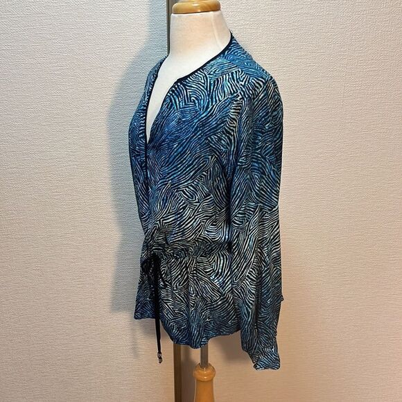 NWOT Michael Kors Top - Picture 3 of 11